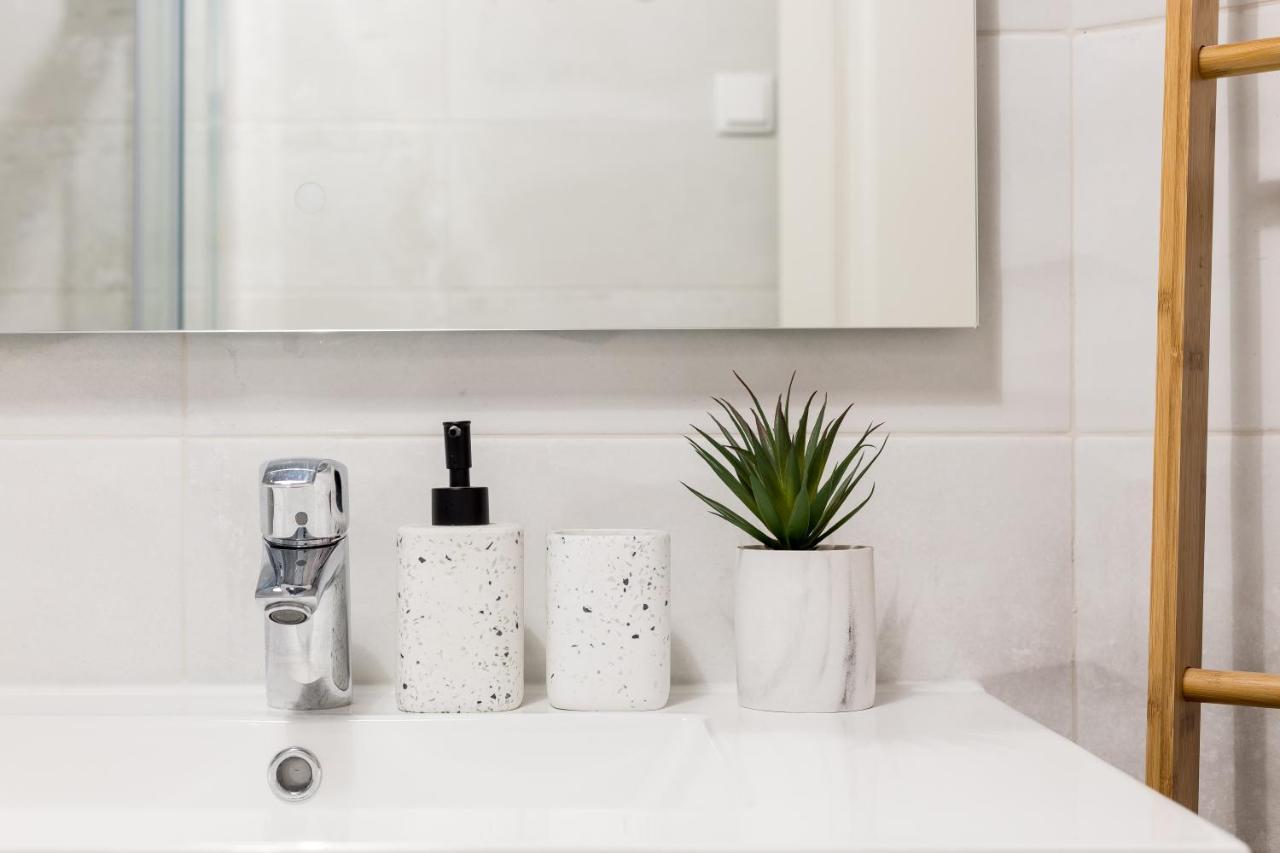 Feel Home In This Stunning Renovated Nest In Graca Lisboa Kültér fotó