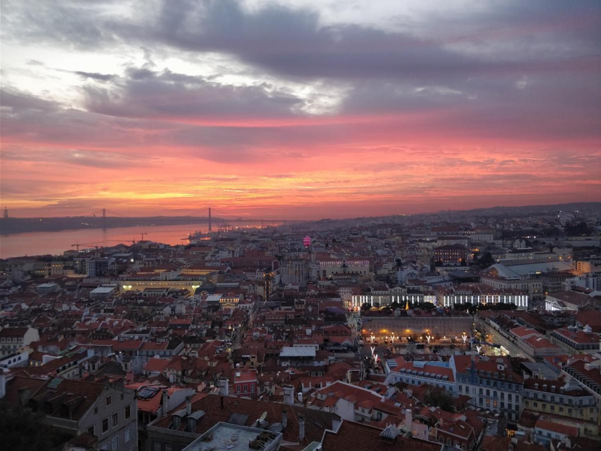 Feel Home In This Stunning Renovated Nest In Graca Lisboa Kültér fotó